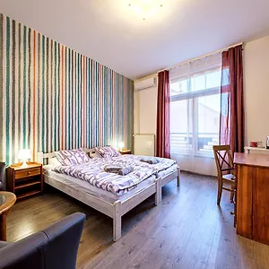 https://apt-at-the-synagogue-jewish-quarter.inbudapesthotels.com